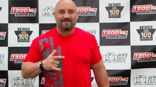 Jay Glazer's NFL Training Camp Survival Kit Included A Steak Knife Under His Pillow